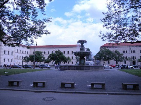 Universiti Ludwig Maximilian
